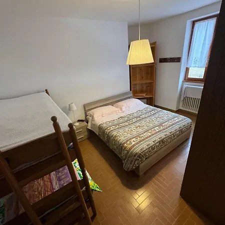 Mountain House アパート スキルパーリオ